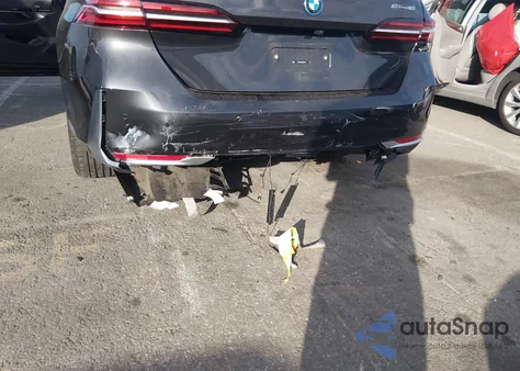 2024 BMW I5 Edrive40 z USA, uszkodzony, nr VIN WBY33FK08RCR92614